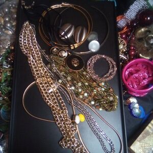Bundle jewelry lot